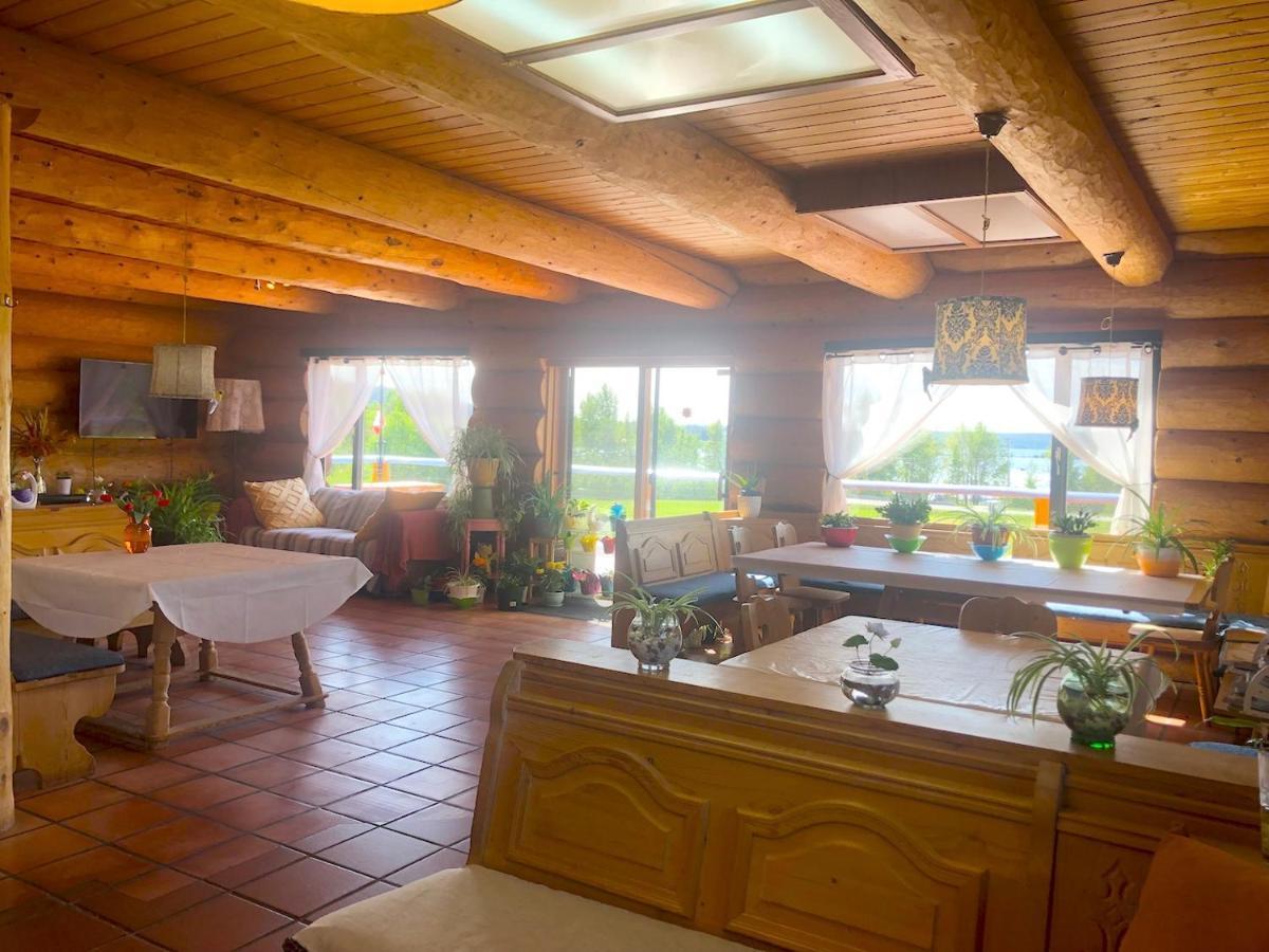 Cariboo Log Guest House Lac La Hache Екстер'єр фото