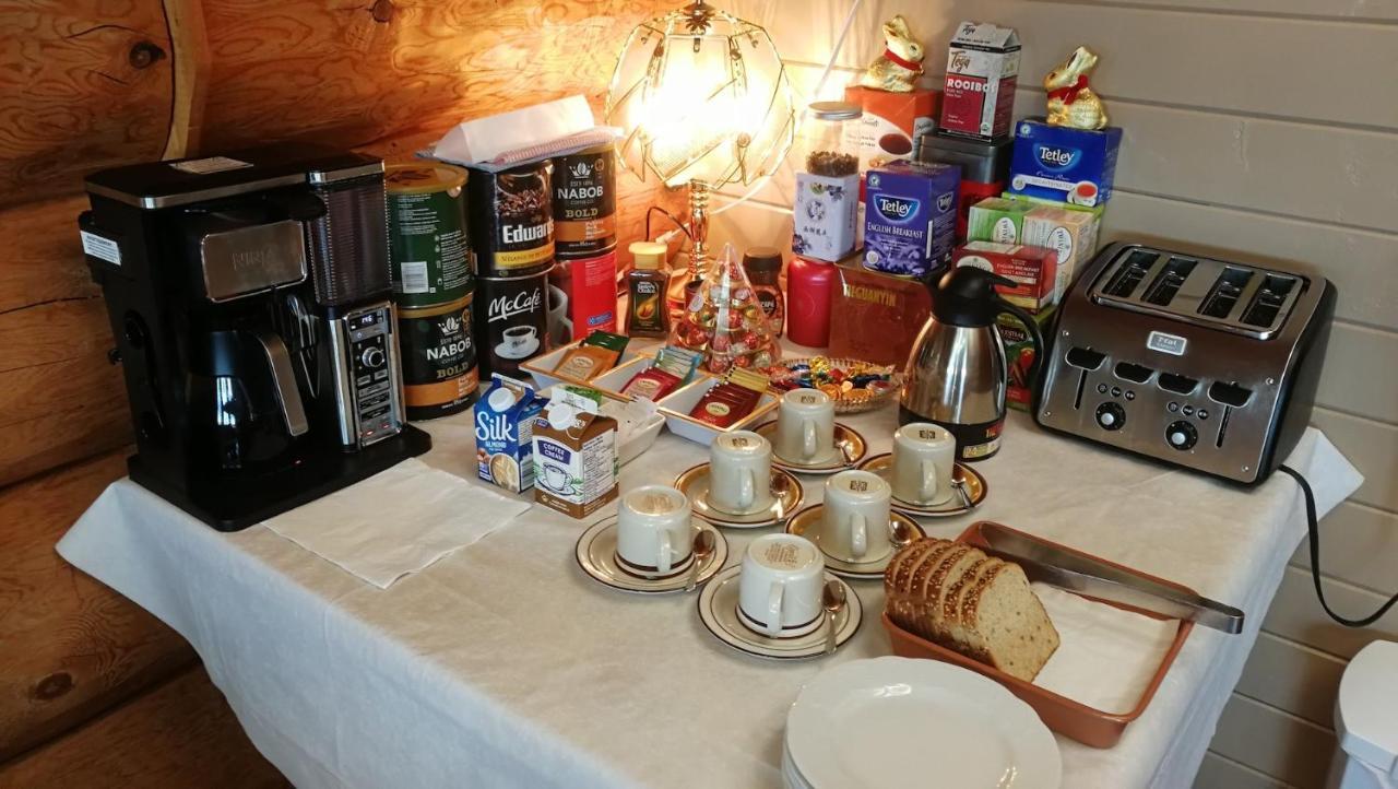 Cariboo Log Guest House Lac La Hache Екстер'єр фото